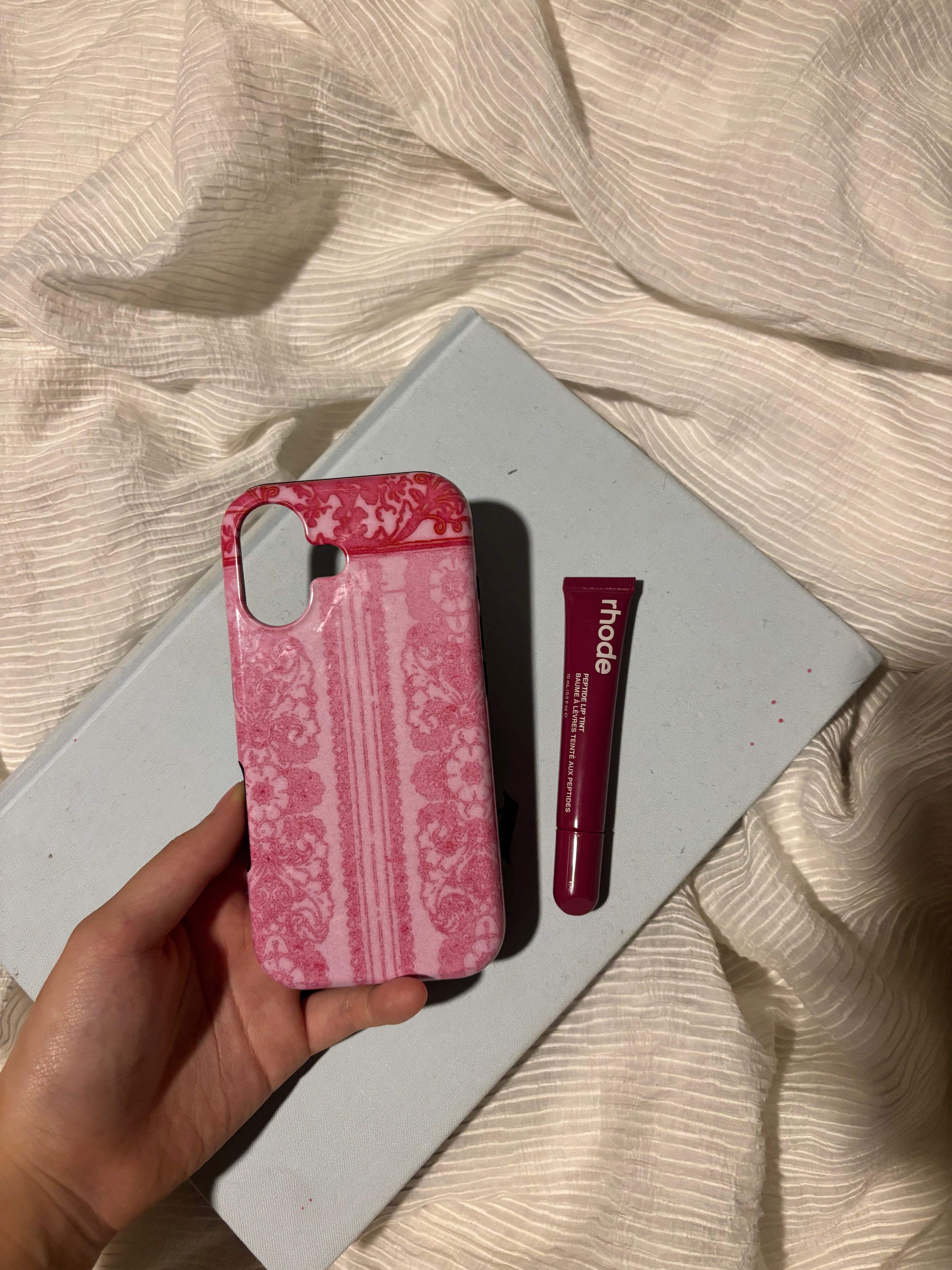 lacy magsafe phone case